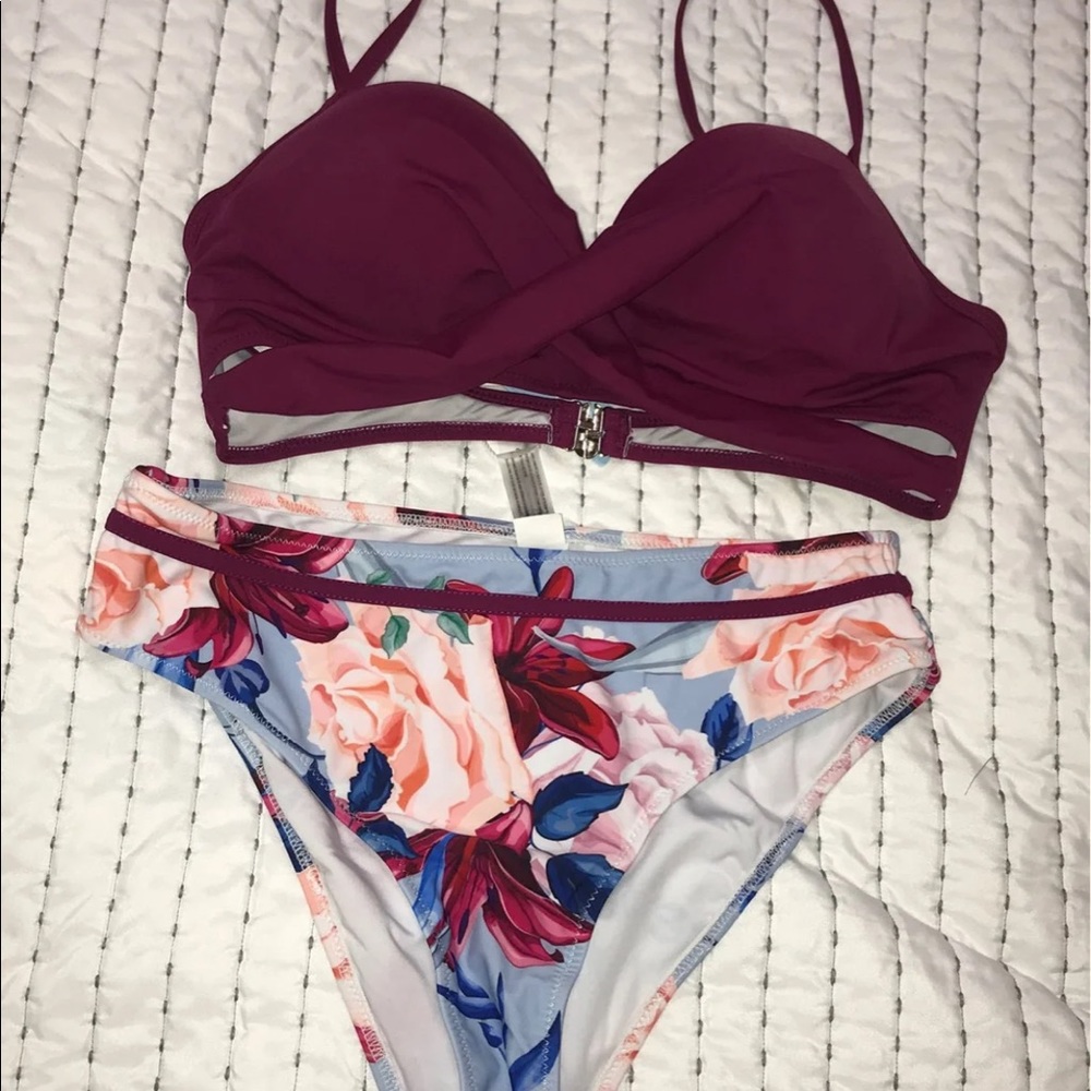 Cupshe - 2 piece floral print swimsuit 
Small